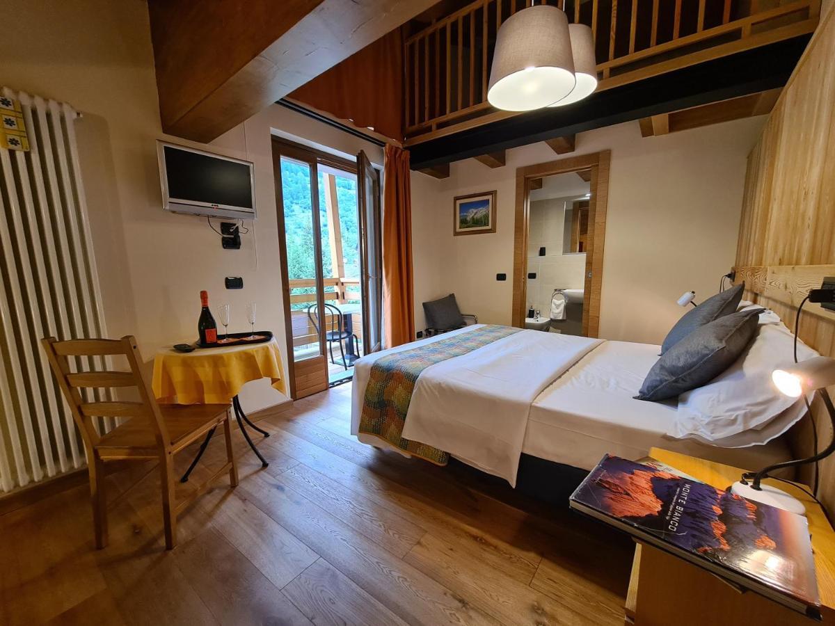 Hotel Aigle Courmayeur Exterior foto