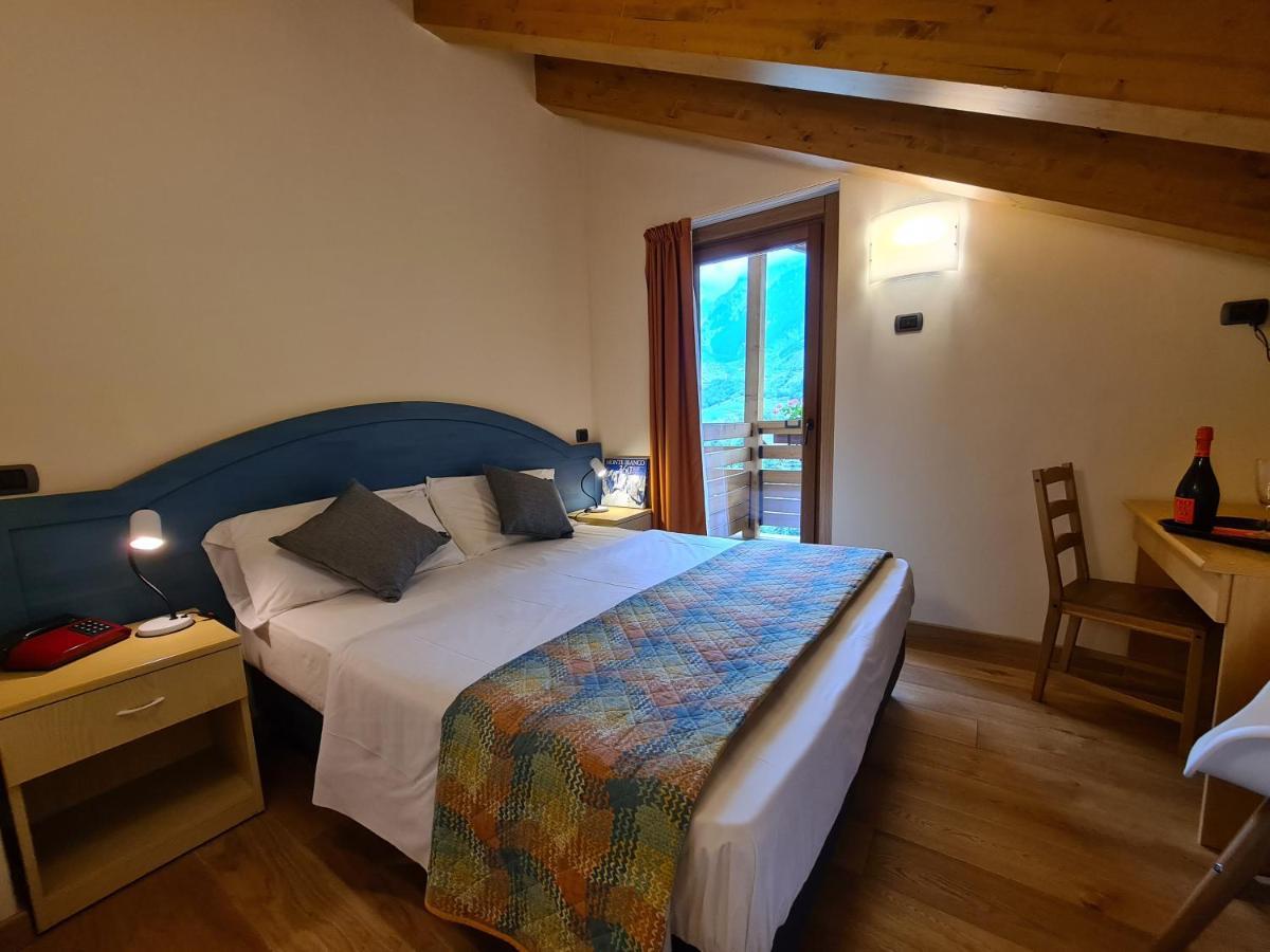 Hotel Aigle Courmayeur Exterior foto